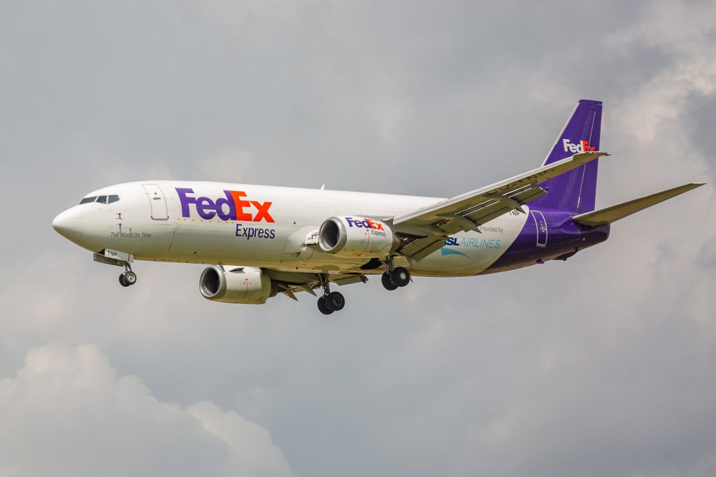 Boeing 737-700 (OO-TNP)