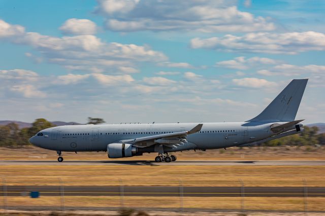 Airbus A330-300 (A39004) - KC30