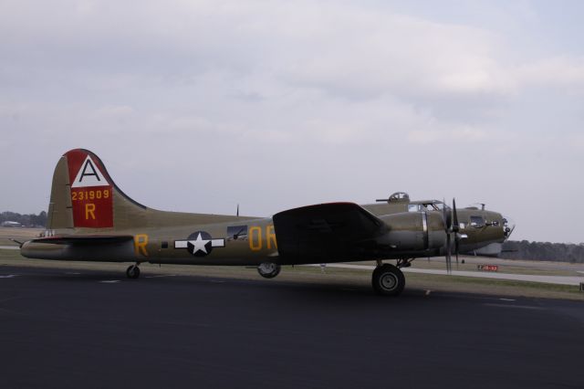 Boeing B-17 Flying Fortress —