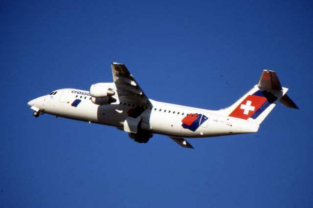 Avro RJ-100 Avroliner (HB-IXM)