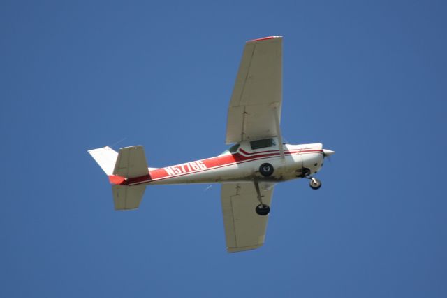 Cessna Commuter (N5776G) - Cessna Commuter (N5776G) on approach to Buchan Airport