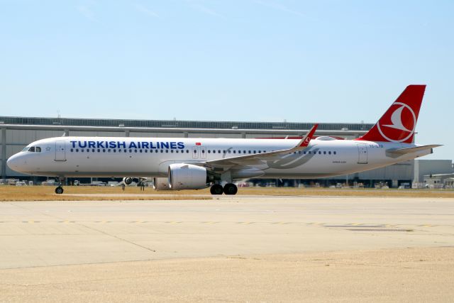 Airbus A321neo (TC-LTD) - Taxiing to Stand 217 on 16-Jul-22 operating flight THY1989 from LTFM.