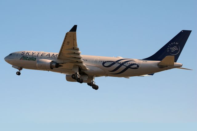 Airbus A330-300 (EI-DIR)