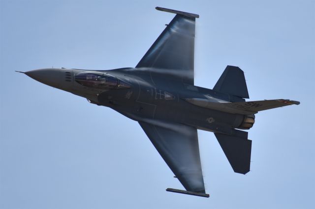 01-7050 — - F-16C performing as part of the Viper Demo Team at Dyess AFB Air & Space Expo, May 13th, 2018. A little vapor action.