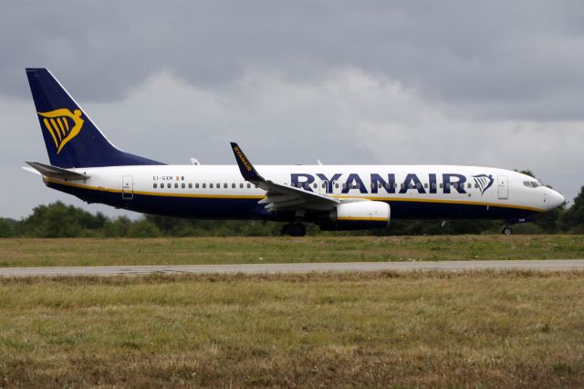 Boeing 737-800 (EI-GXM)