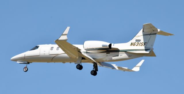 Learjet 31 (N631SF)