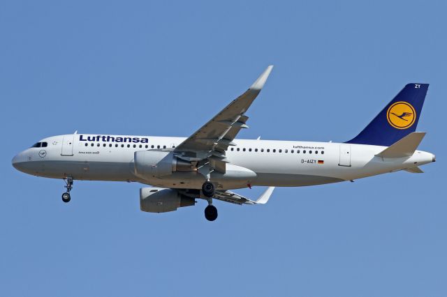Airbus A320 (D-AIZY)