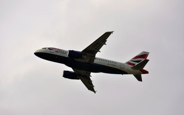 Airbus A319 (G-EUPM) - British Airways Airbus A319-131 G-EUPM leaving Heathrow 