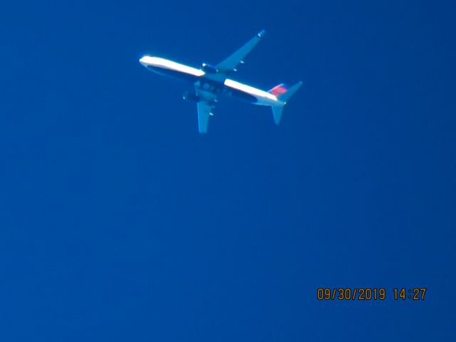 Boeing 737-900 (N914DU)