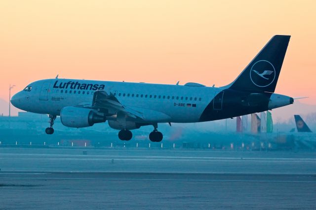 Airbus A319 (D-AIBE)