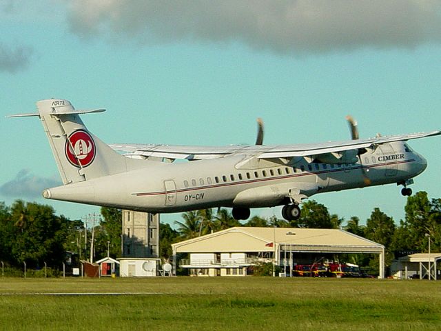Aerospatiale ATR-42-300 (OY-CIV)