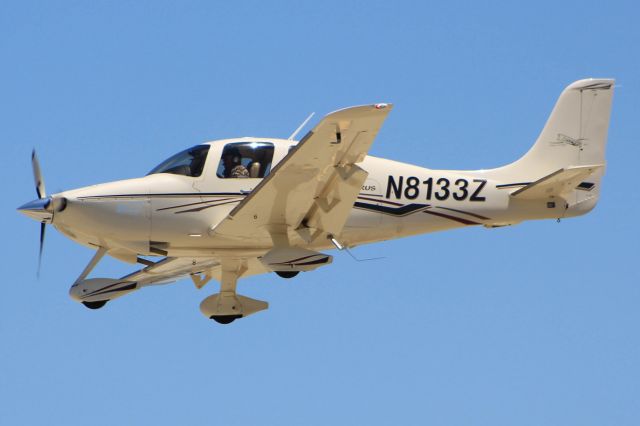 Cirrus SR-22 (N8133Z)