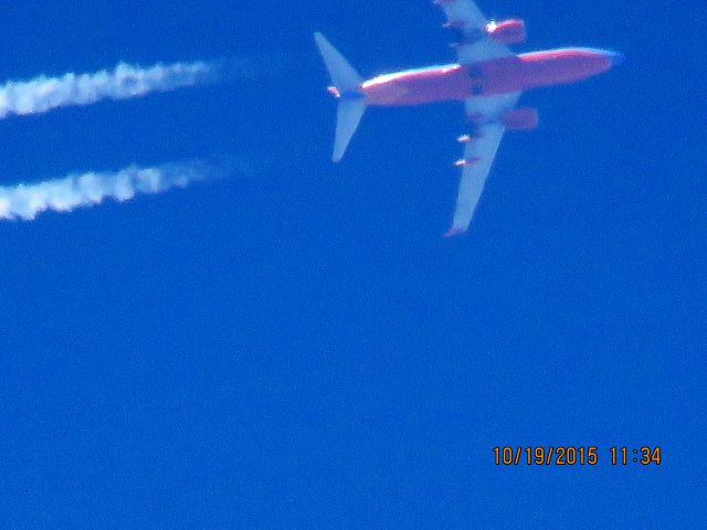 Boeing 737-700 (N728SW)