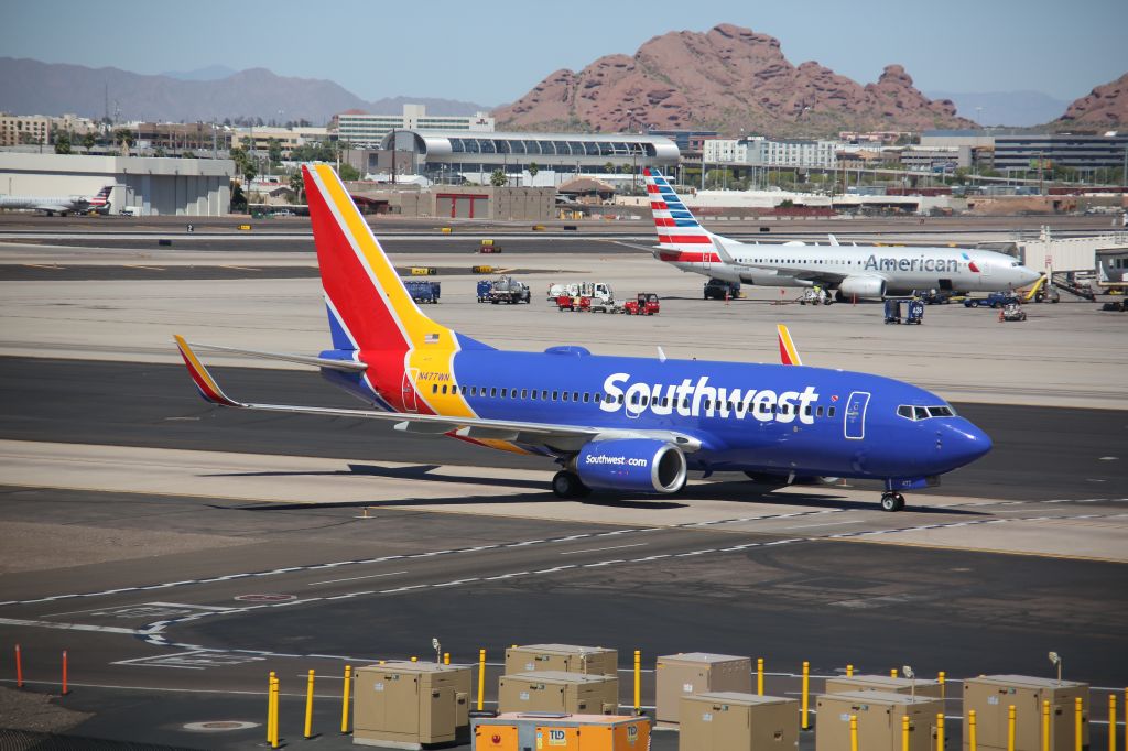 Boeing 737-700 (N477WN)