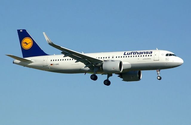 Airbus A320 (D-AINC)