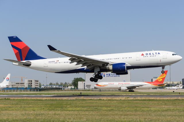 Airbus A330-200 (N855NW)