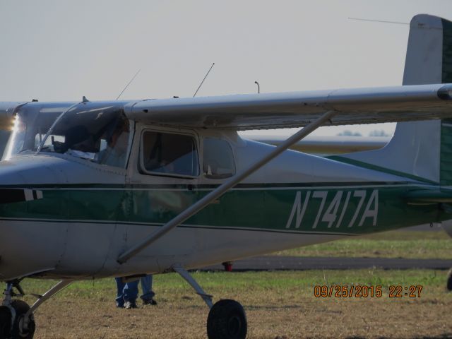 Cessna Skyhawk (N7417A)