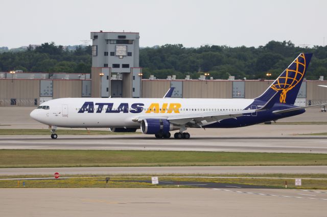 BOEING 767-300 (N664GT) - Atlas Air 767-300, rare airframe with winglets.