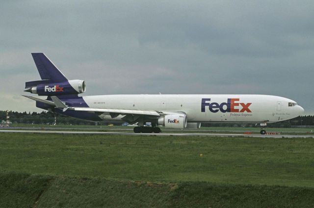 Boeing MD-11 (N615FE) - Departure at Narita Intl Airport Rwy16R on 1998/05/06