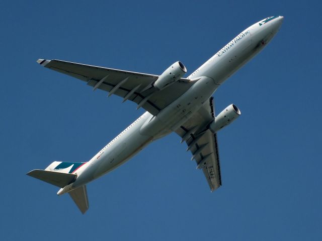 Airbus A330-300 (B-LAJ)