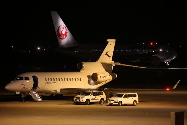 Dassault Falcon 7X (B-8202) - 01 April 2016:DEER JET ,Dassault Falcon 7X