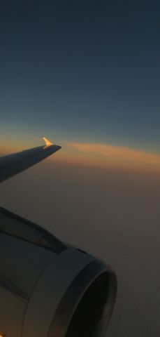 Airbus A320 — - Amanecer De regreso a Lima - Peru