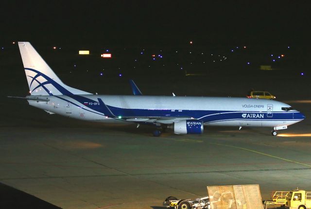 Boeing 737-800 (VQ-BFR)