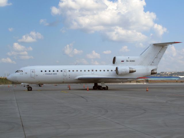 YAKOVLEV Yak-142 (RA-42353) - Yakovlev Yak-42D | Istanbul, Turkey | 9 SEP 2014