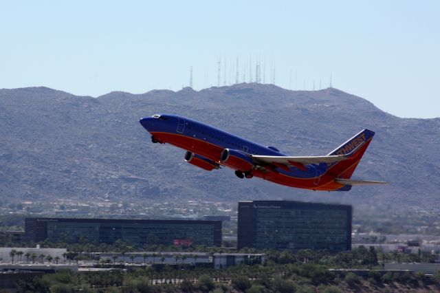 Boeing 737-700 (N726SW)