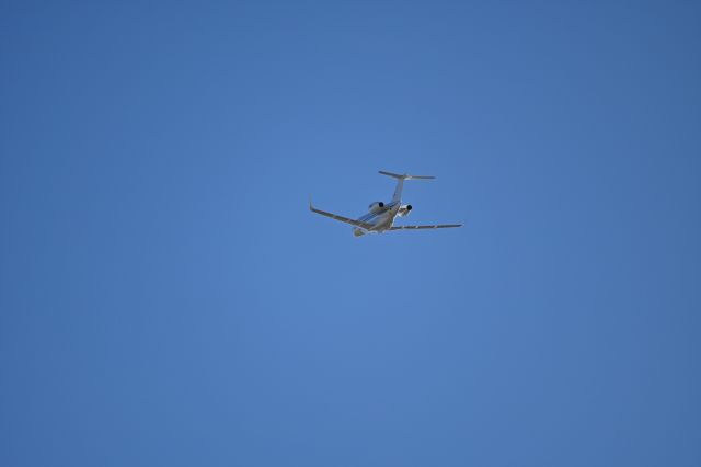 N71NF — - 2-27-2022 - End of Runway 35R/17L