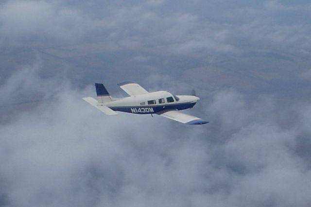 Piper Saratoga (N143DM)