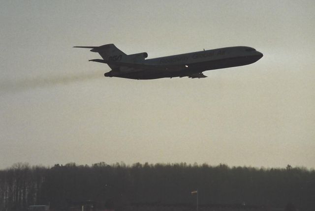 BOEING 727-200 (N308AS) - Final RGA flight doing low level pass - fly by departing HUF Hub for the last time as airline shut down.