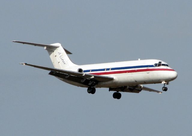 Douglas DC-9-10 (N112PS) - Landing at Shreveport Regional.