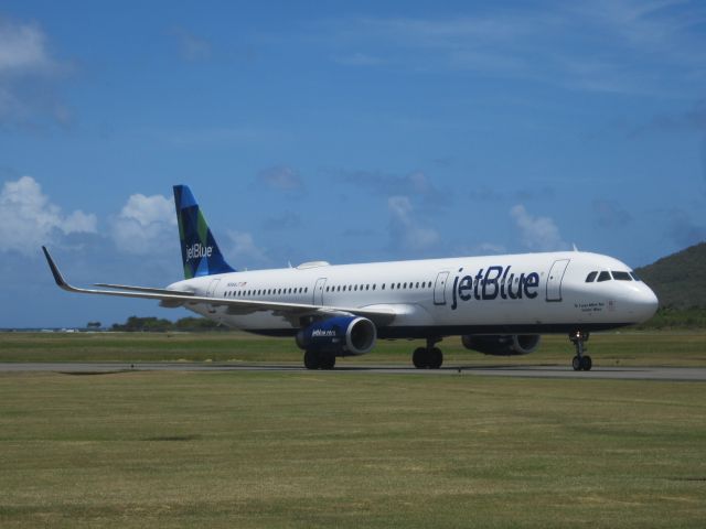 Airbus A321 (N944JT)