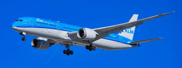 Boeing 787-9 Dreamliner (PH-BHH) - PH-BHH KLM Royal Dutch Airlines Boeing 787-9 Dreamliner s/n 38767 - Harry Reid International Airport  KLASbr /Photo: TDelCorobr /January 8, 2024