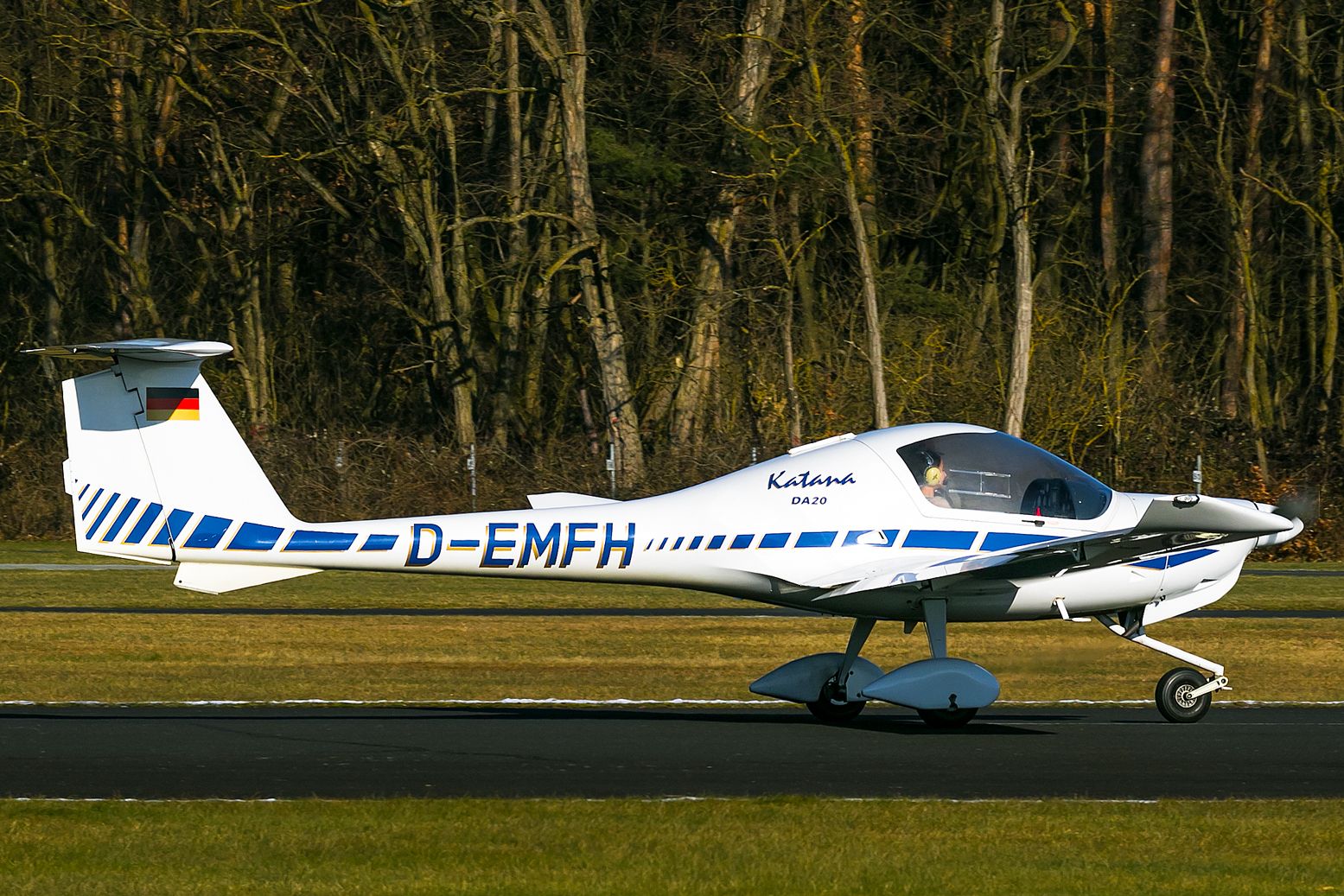 D-EMFH — - Diamond Da20-A1 Katana, Verkehrfluplatz Aschaffenburg