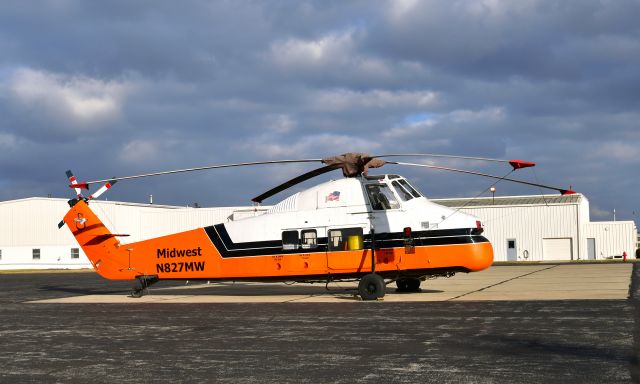 Sikorsky S-58T (N827MW) - Midwest Helicopter Airways Sikorsky S-58 N827MW in Findlay, OH