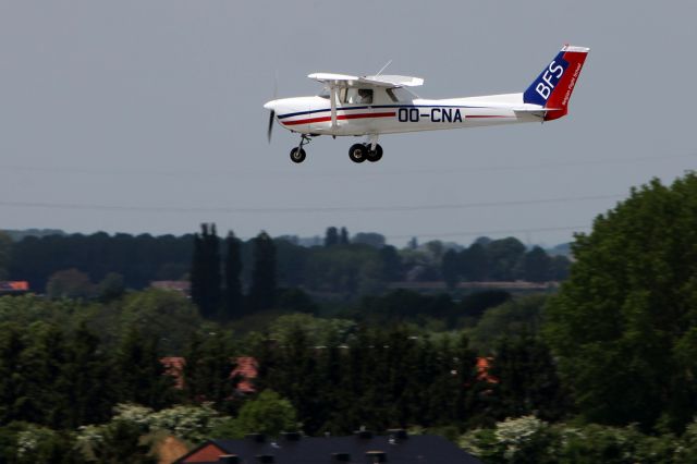 Cessna Commuter (OO-CNA) - BELGIAN FLIGHT SCHOOL, GOSSELIES. PREV. REG. HB-CNA