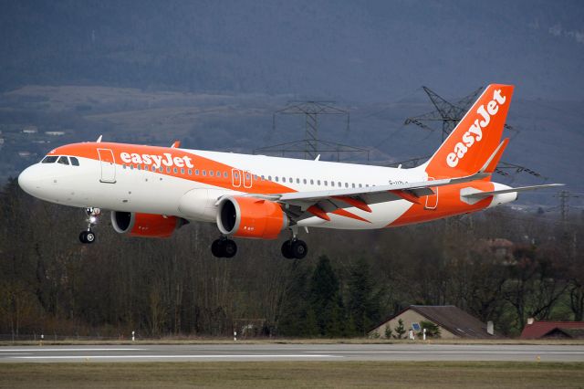 Airbus A320neo (G-UZLG)