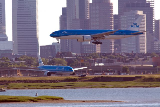 Boeing 777-200 (PH-BQE) - 2 KLM's are better than one :) PH-BQE arriving 15R while PH-BQO prepares to depart back to AMS on 6/17/20.