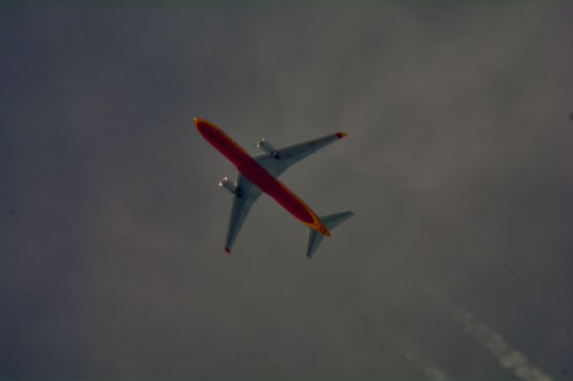 BOEING 767-300 (G-DHLH) - DHL Air Ltd 964 Leipzig/Halle to N Kentucky Intl over Cleveland 31,000 ft. 06-06-15.