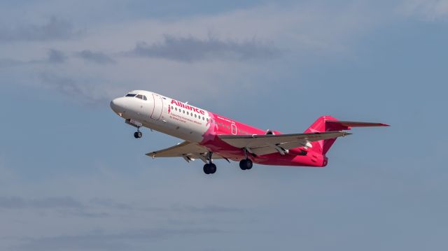 Fokker 70 (VH-NUU)