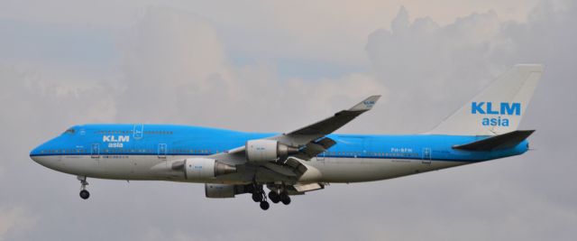 Boeing 747-400 (PH-BFM)