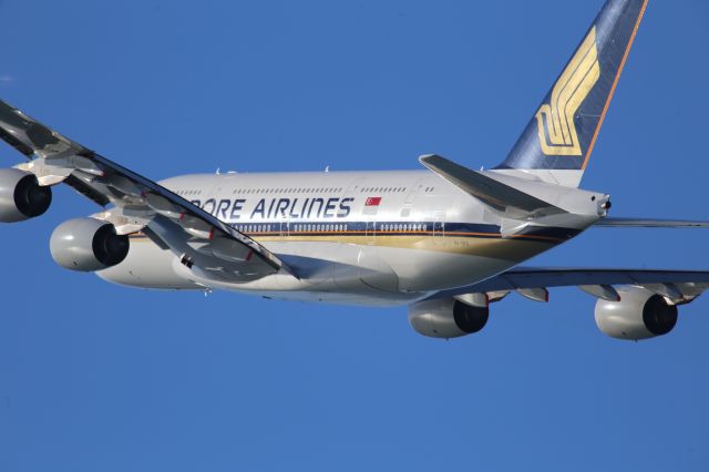 Airbus A380-800 (9V-SKS)