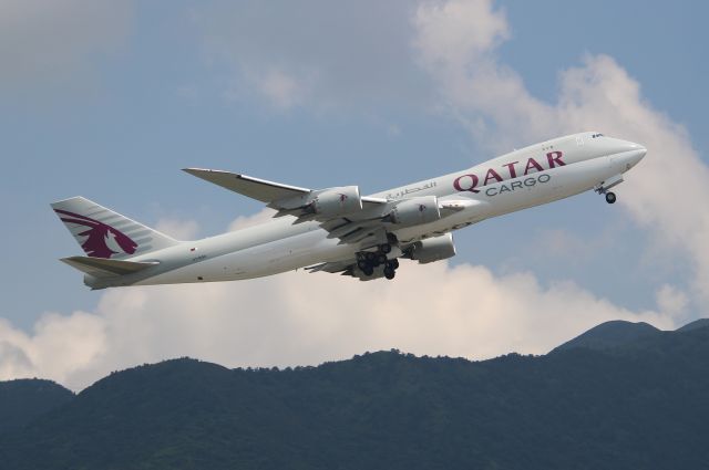 BOEING 747-8 (A7-BGA)