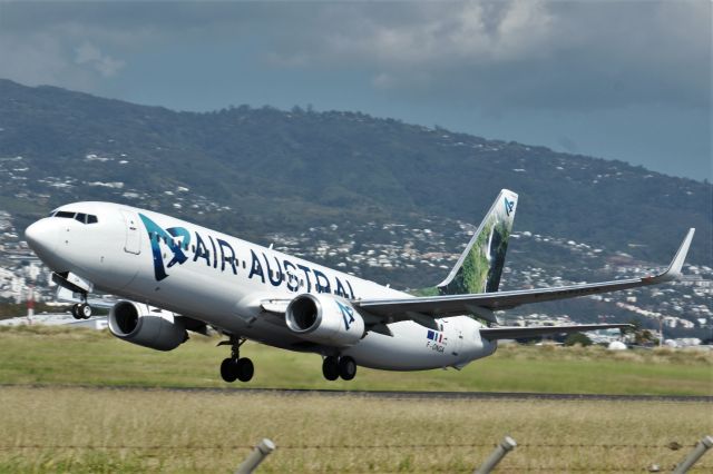 Boeing 737-800 (F-ONGA)