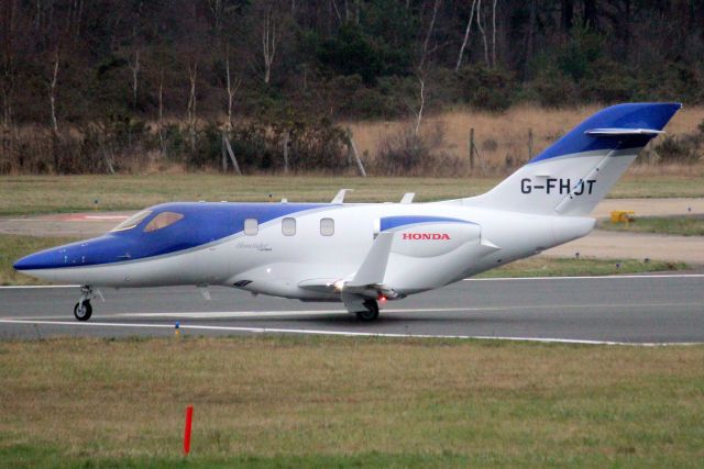 Honda HondaJet (G-FHJT) - Bookajet HondaJet lining up to depart rwy 06 on 12-Jan-24 heading for EGHH as BOO50.