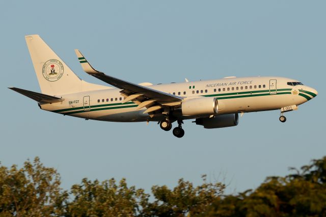 Boeing 737-700 (5N-FGT) - 'Nigerian Air Force 001' arriving with the Nigerian President for the UN General Assembly. From the Presidential Air Fleet  based at Abuja/Nnamdi Azikiwe, Nigeria