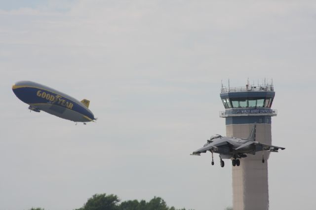 — — - Harrier Take-Off at EAA 7-26-15