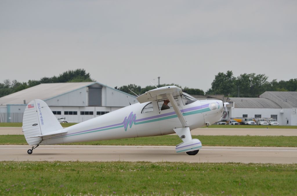 Cessna Skyhawk (N144BR) - AirVenture 2014